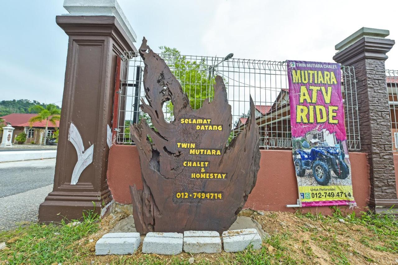 Oyo 90642 Twin Mutiara Chalet & Homestay Jeli Exterior photo