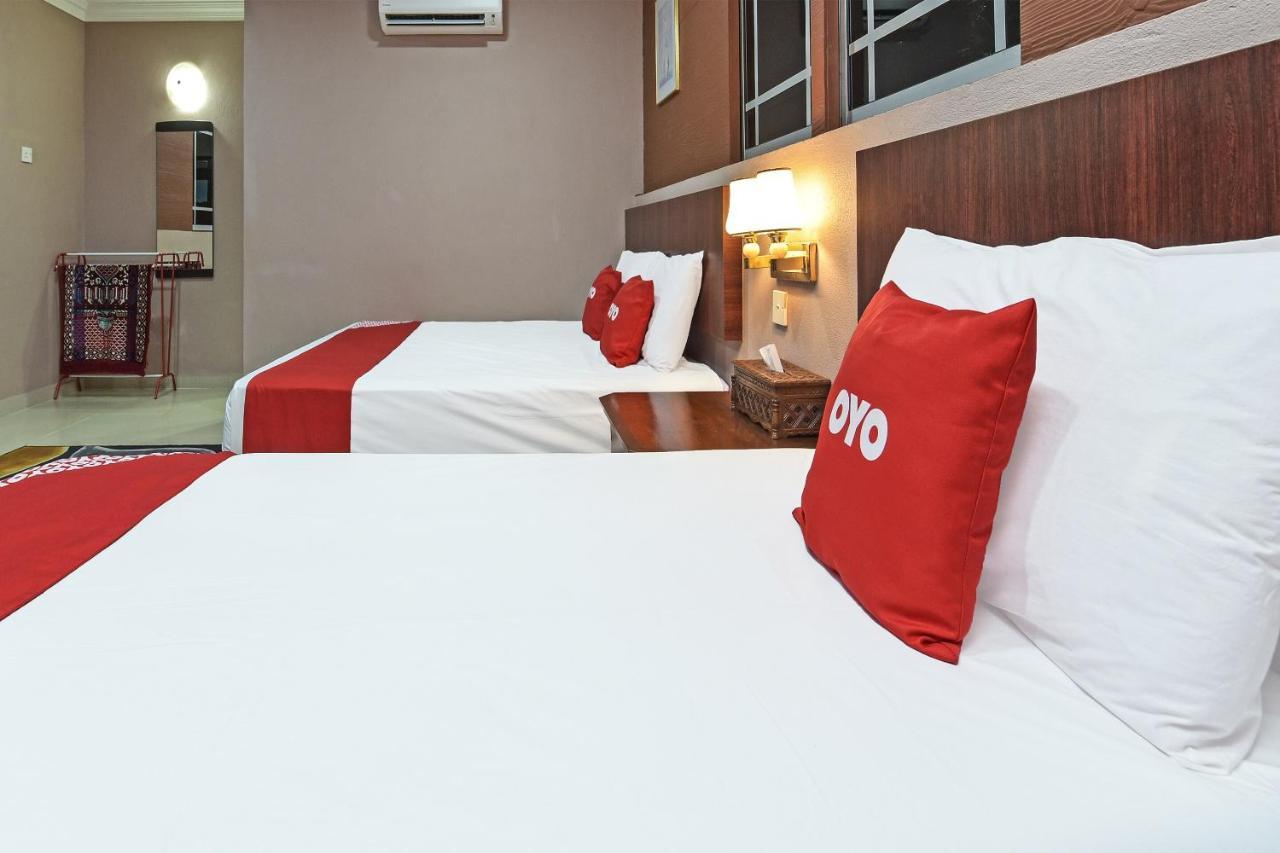 Oyo 90642 Twin Mutiara Chalet & Homestay Jeli Exterior photo