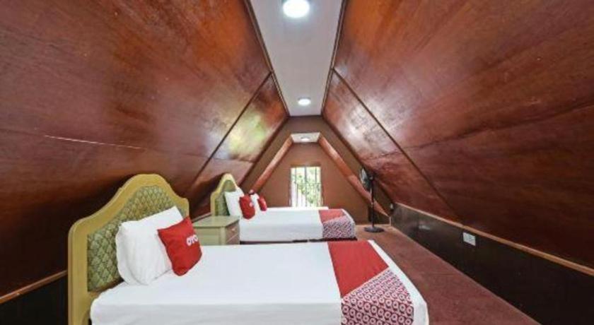 Oyo 90642 Twin Mutiara Chalet & Homestay Jeli Exterior photo